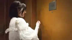 某ミスコン出場歴ありの清楚系女子大生が興味本位でAVデビュー！学業もバイトも真面目な彼氏持ちの20歳が、実は週2セックス&毎日オナニーの性欲女子！？Fカップ敏感おっぱいは触れられるたびにピクピク反応、ぬちょ濡れパイパンま●こを突かれて「いっちゃう…いっちゃう…！」と連呼しながら快感に溺れる！ 華やかな経歴 の裏に隠された本性が暴かれる、ギャップ沼AV初出演！ 【初撮り】ネットでAV応募→AV体験撮影 2360の4番目のサンプル画像