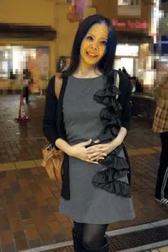 不倫に溺れる奥様 10人 4時間 夫とのセックスだけでは満足できない浮気妻は不貞行為の快感に夢中!肉欲奥様の破廉恥情事のサムネイル画像