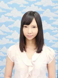 素人お嬢さん ラップ1枚隔ててお友達と素股体験して発射できたら賞金GET！！ あけみみうのサムネイル画像