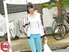 「あそこの形が丸わかり！？」こっちが恥ずかしくなるぐらいハッキリわかる食い込みをさらけ出すピチピチレギンス女子のマン筋を見てしまい…の8番目のサンプル画像