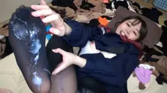 神パンスト 生田みく 人妻や母、働く制服OL等やらしい熟女の美脚を包んだ生ナマしいパンストを完全着衣でムレた足裏からつま先を味わい尽くす！オナニーや顔騎や足コキ、時には中出し時にはお尻にコスってぶっかけとやりたい放題！発情させられた女の変態絶頂プレイを楽しむフェチAVの25番目のサンプル画像