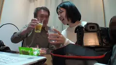 地域の公民館ビデオサークルを根城に子煩悩な地味系巨乳ママを喰いまくる中年オヤジの極秘ハメ撮り ガチ中出しリアルドキュメントNTRの11番目のサンプル画像