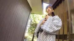 混浴温泉に来たカップルをニセ番組企画で寝取る！つぶらな瞳の清純派キツマン美少女に子種を注ぎ込む中出しフィニッシュで彼氏ざまぁwwwのサムネイル画像