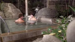 カップルに人気の混浴温泉でNTR企画！清楚なショートヘア美女が彼氏に内緒で他人棒ハメられ孕ませ汁受け入れｗｗの6番目のサンプル画像