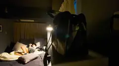 外界との繋がりを断たれた少女の生き甲斐はゲームと SEX だけ…。何度も中出しする激ヤバ映像のサムネイル画像