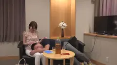 素人ナンパ特別企画 初対面の素人夫婦がスワッピングゲームに挑戦！ 次々と課せられるムラムラ指令で心が緩んだ人妻さんの禁断NTRセックス！の6番目のサンプル画像