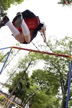 青春美少女がデカチン絶頂 バナナサイズの巨根をミニ膣にねじ込む超イキまくり4SEX 桃乃りんの8番目のサンプル画像