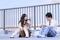 オタクに優しいギャル神木さんに何故か気に入られ…強引に筆下ろしされた日からニコニコ顔のあまかわな小悪魔責めに翻弄されまくり、チ○ポもココロも握られちゃった童貞のボク。 神木麗のサムネイル画像