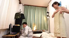 家出少女とオジサンの小さな恋の物語 佐久良咲希のサムネイル画像