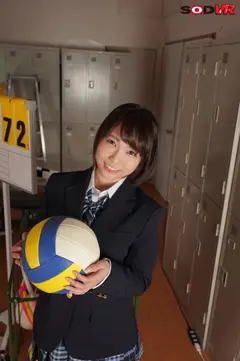 【VR】後輩マネージャーと夜の体育倉庫に閉じ込められて2人きり まさかのアクシデントでドキドキのエロ神展開に！ 戸田真琴のサムネイル画像