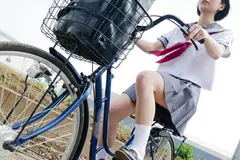 れいちゃん マジックミラー号 はじめてのオモチャで激イキ絶頂体験！のサムネイル画像