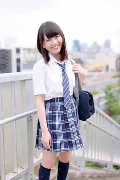 ハニカミ笑顔が可愛い美少女「ちはるん」「あんまりジロジロ見ないで下さい…恥ずかしいです( ω＼)」 桜井千春のサムネイル画像