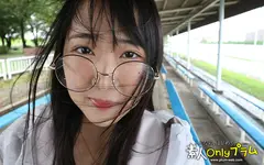 すれてない いつも隠してるこの娘のボインはIカップの65 スイミングスクールのインストラクター ゆうり21さいのサムネイル画像