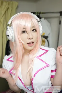 アニメ声な巨乳コスプレイヤーと1日に何度もおっぱいオフ会 あまねめぐりのサムネイル画像