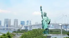 マジ軟派、初撮。 1674 彼氏と別れて黄昏に来た黒髪女子をお台場ナンパ！Hな質問に戸惑っていた彼女だが…？溜まった欲求を発散するよう、自ら腰を振り落とす騎乗位が圧巻のエロさ！のサムネイル画像