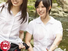 田舎の純真な女子学生が服を脱ぐのも忘れてズブ濡れになっているおふざけ姿が予想以上に色々エロく見えてきたので… 3のサムネイル画像