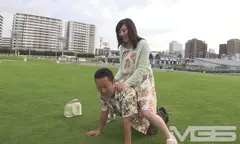 「チクビ凄い気持ちいぃ…」敏感過ぎる美人妻と…おじさんぽ 12 AVよりエロいエッチ見たくない？はち切れそうな巨乳を持つ若妻と下町探索お散歩デート。おじさんに足を絡めて中出しさせる奥さんの感じ方がヤバい！ 江上しほの7番目のサンプル画像