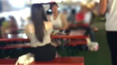 野外ビールフェスでお酒大好きセクシー人妻ナンパ！こんなことしたことない…バイブと他人棒に夢中になり腰を浮かせ絶頂イキ！顔よし性格よしの高身長お姉様！のサムネイル画像