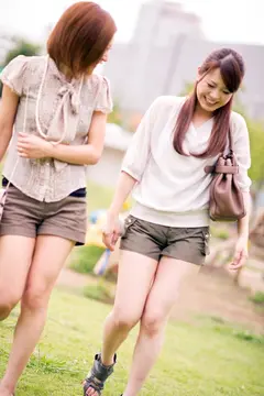 「人妻なんですか？」人妻には到底みえない！！無防備ママをナンパ！ 12人4時間の18番目のサンプル画像