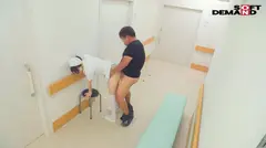 性欲処理専門セックス外来医院 16 産休明けの人妻看護師に密着！～母であり妻、そして女～ 宝田もなみの18番目のサンプル画像