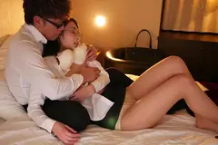 【即堕ちNTR】ヤリチン猿上司に付き合って3日の人生初彼女を速攻で寝取られて一瞬でフラれてしまった話 本庄鈴の12番目のサンプル画像