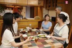 「彼女はまだ、僕のことを童貞だと思っている」彼女(20)よりもおっぱいの大きい彼女の妹に誘惑されて、何度も何度も中出しSEXしてしまった 伊南えりかの6番目のサンプル画像