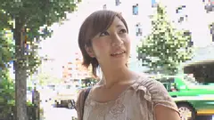 配信サイトで記録的な売り上げを叩き出した 伝説の人妻ナンパ 神動画 12人 妊娠絶対NGマ〇コにドピュっと中出し 4時間の10番目のサンプル画像