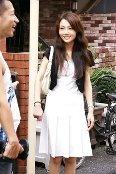 高額報酬に釣られて生挿入させる三十路奥様 青山の人妻2名のサムネイル画像