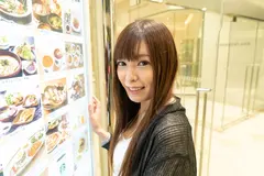 週末金曜日の夜は気が緩む！？「夫は飲み会ばかり･･･私だってハメを外したい」今宵夫不在な仕事帰りの美人妻をお持ち帰り！ 2の7番目のサンプル画像