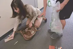 巨乳美人OLが部屋のカギを落としてしまったら…宝生リリーのサムネイル画像