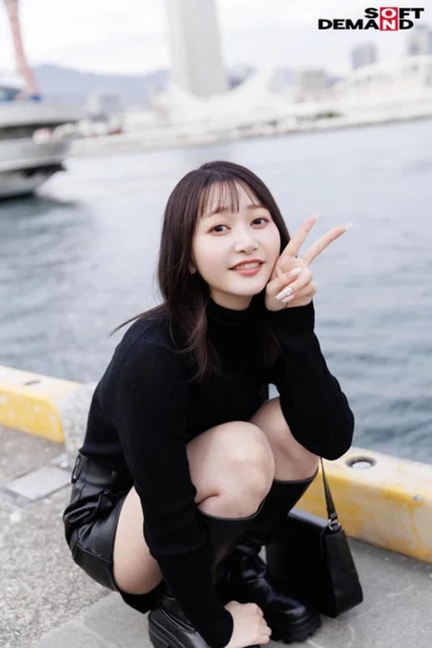 【彼氏に内緒で初撮り】色白美顔NO.1女子大生を寝取って顔射、最後は中出し しずか 21歳のサムネイル画像