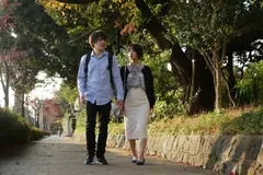 お子さんが目の前にいるのに、隣に引っ越してきたシングルマザーとやっちゃった俺 もなみ鈴の13番目のサンプル画像