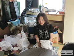 ヤリ捨てアパート #02 騙しパート募集に来た人妻を・・・のサムネイル画像