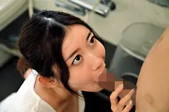 夫が死んで3年、娘と彼氏の喘ぎ声に発情して…娘が不在の時に尻コキとケツ穴拡げて誘惑し中出しさせた悪い母親。 黒川すみれの7番目のサンプル画像