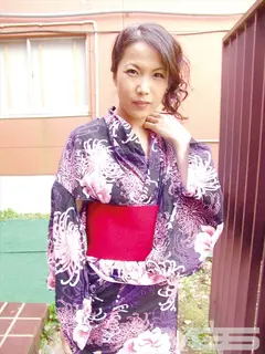 隣の浴衣夫人 秋吉小百合の9番目のサンプル画像