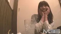 地元で初撮り 夫以外の初中出し 子宮が壊れるほど激しいピストンで狂ったようにイキながら痙攣しまくるドMな名古屋美人妻 はるかさん 26歳 某銀行受付嬢の16番目のサンプル画像