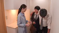 夫の部下に言い寄られ…自宅で裏切りのNTR 小松杏のサムネイル画像