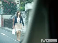 ヤリ捨てアパート 向井恋 街で見かけた清楚な巨乳妻を・・・の11番目のサンプル画像