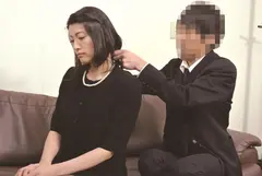 夫の元部下に狙われた四十路未亡人 古川祥子の4番目のサンプル画像