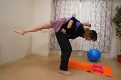 しなやかで美しい女の反り返りフェチズム 茉宮なぎの12番目のサンプル画像