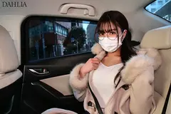 清楚妻を狂わせた他人棒ごっくん性交 変態マゾ願望を隠していた人妻(30歳)が夫に内緒でAV出演 水川潤のサムネイル画像