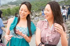 絶対ヤレル！！「えっ本気？こんな私を誘ってるの？」と温泉旅行中に解放感を堪能している人妻を狙ってプレ捨て！ヤリ逃げ！ナマハメ！潜在的な寝取られ願望を持つ心の隙間に入り込む 4時間のサムネイル画像