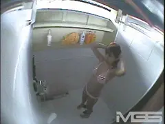 海の家シャワー盗撮の5番目のサンプル画像