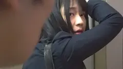 緊急停止エレベーターに 閉じ込められた二人 優梨まいなの6番目の作品シーン