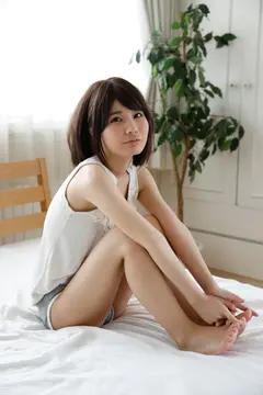 あどけない美少女たちが、オマ○コにチ○コを欲しがる瞬間 美少女 性態 記録14人 4時間 美谷朱里 三宅ありさ 神谷充希 枢木あおいの6番目のサンプル画像