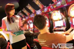 パチスロ女店員を万枚エサに連れ出して部屋FUCK激撮の15番目のサンプル画像