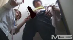 試着室で熟女店員にチ○ポ出して裾上げ依頼 2の18番目のサンプル画像