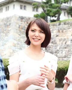 配信サイトで絶好調すぎる売り上げを叩き出している 伝説の人妻ナンパ神動画 ベストセレクション04 12人 4時間の17番目のサンプル画像