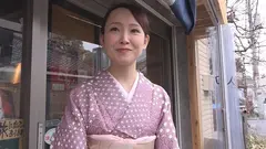 おばさんにホレたっ！！ 北海道・東北スペシャル 雪国熟女とほっこり中出しSEX 照れ屋な性格と包容力バツグンの母性、最高の愛嬌に雪が解けるほど恋をした 14人 4時間の11番目のサンプル画像