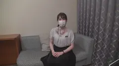 ガチナンパ！ 一流百貨店に勤務する清楚な美容部員さん！ 人生初の人前でのベロキスと羞恥公開オナニーで高まっちゃってイっても止めない発情暴走SEX中出し10発！の9番目のサンプル画像